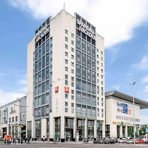 Ibis Spandau ** Berlín
