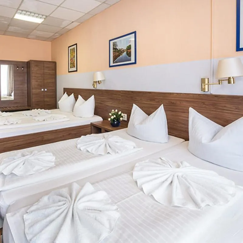 City Hotel Ansbach Am Kadewe Berlín 3*,  Alemania